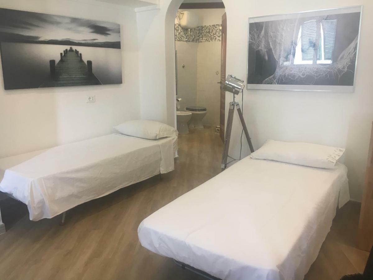 New Maria'S House Livorno. La Fortezza Luaran gambar